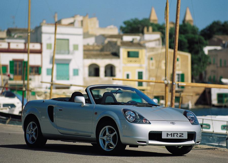  Toyota MR2 1999 года  (фото 21 из 45)
